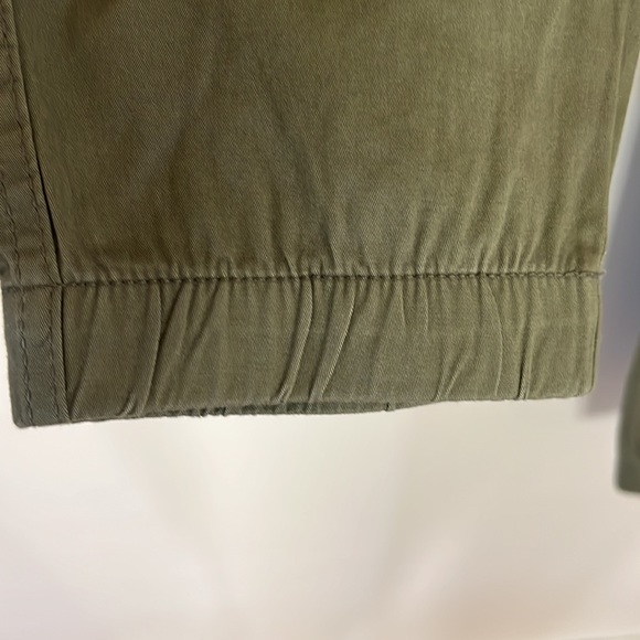 Gap Twill Jogger. Size Large - Picture 4 of 8